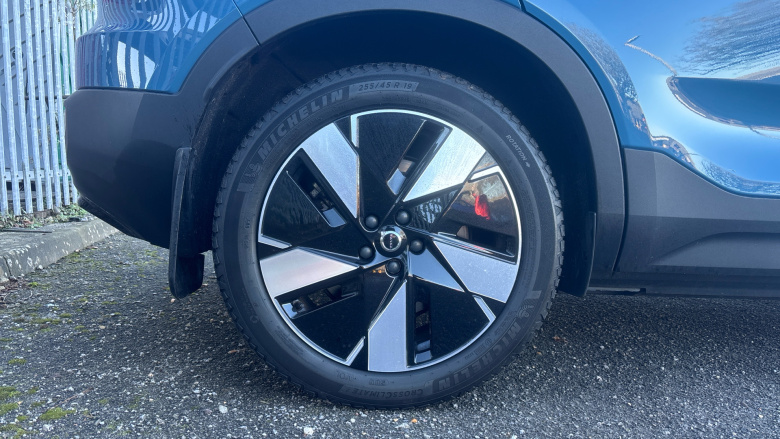 Volvo C40 300kW Recharge Twin Plus 82kWh 5dr AWD Auto Electric Estate